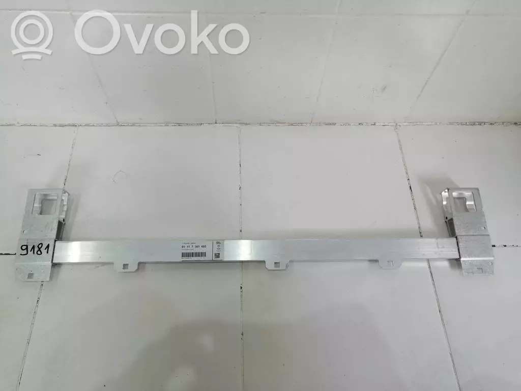 BMW 2 F45 2024 Belka zderzaka przedniego 7301605