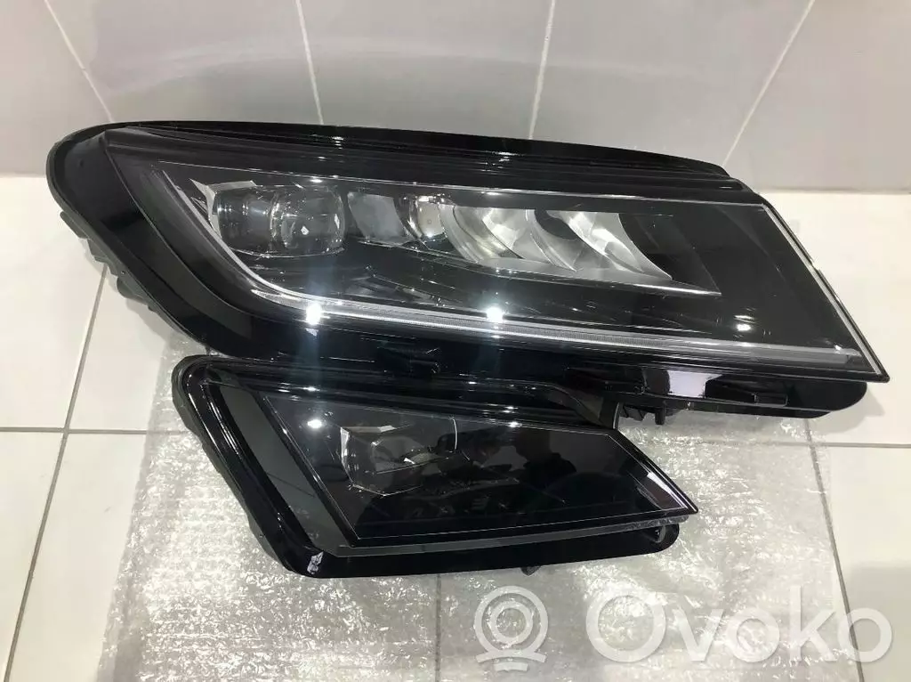Skoda Kodiaq 2015 Lampa przednia 566941016E