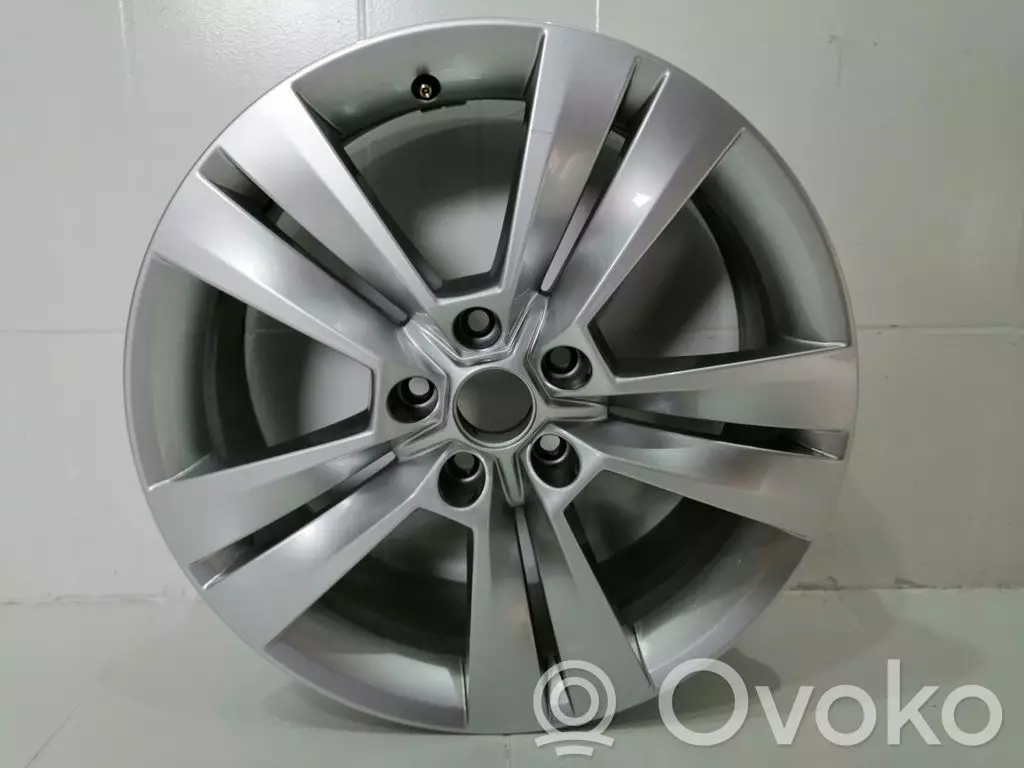 Skoda Karoq 2017 Felgi aluminiowe R18