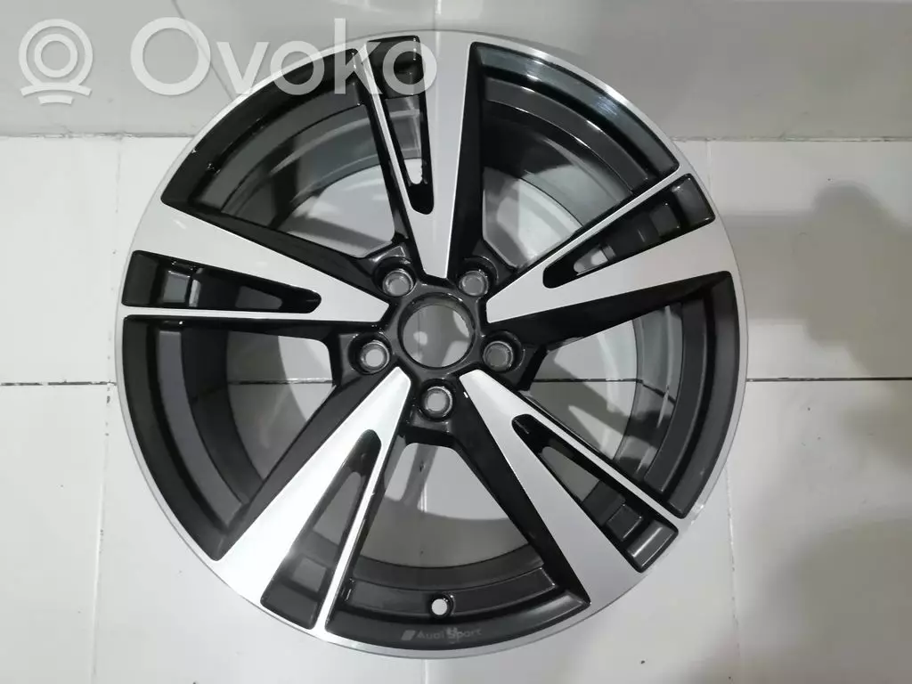 Audi A3 8Y 2022 Felgi aluminiowe R18 8Y0601025N