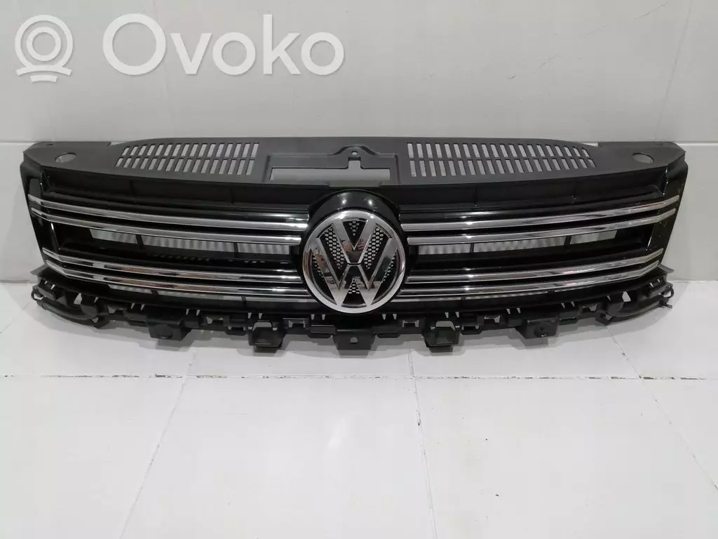 Volkswagen Tiguan 2007 Maskownica / Grill / Atrapa górna chłodnicy