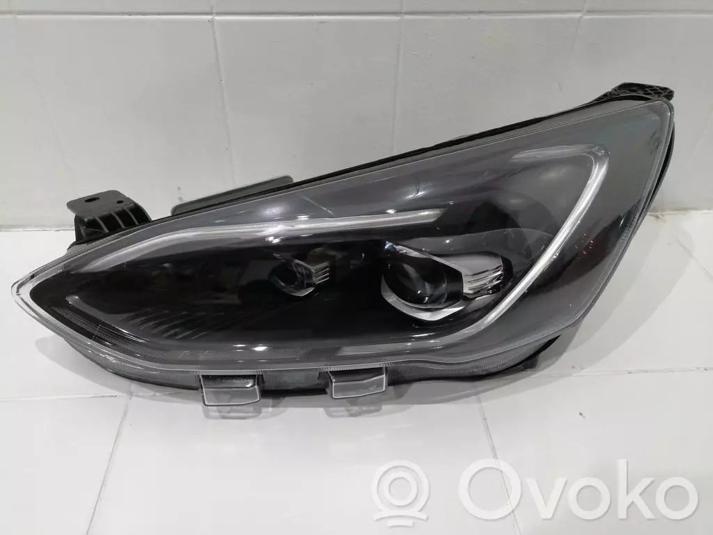 Ford Focus 2018 Lampa przednia