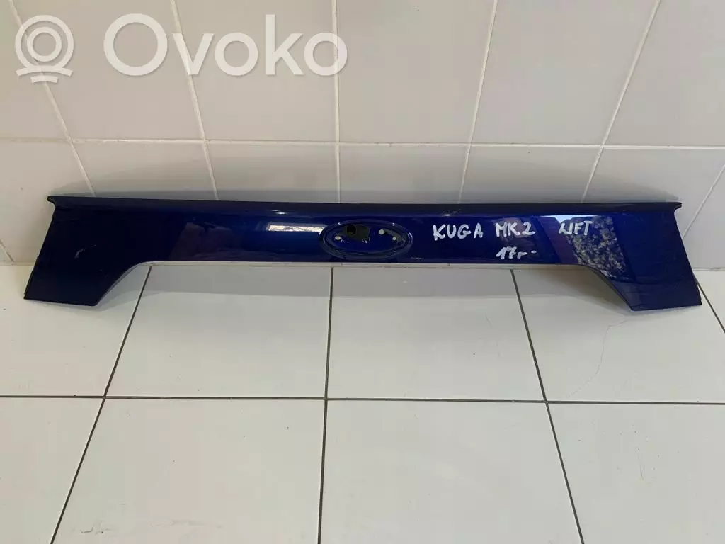 Ford Kuga II 2013 Listwa oświetlenie tylnej tablicy rejestracyjnej GJ54S43404