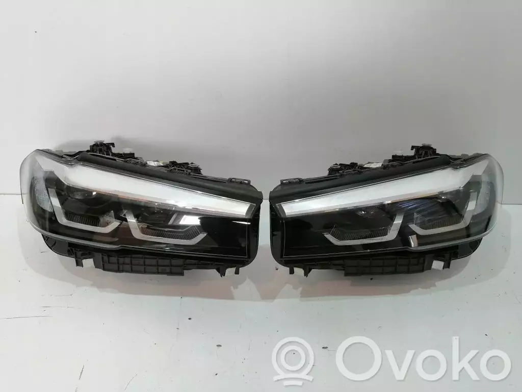 BMW 5 G30 G31 G38 2016 Lampy przednie / Komplet