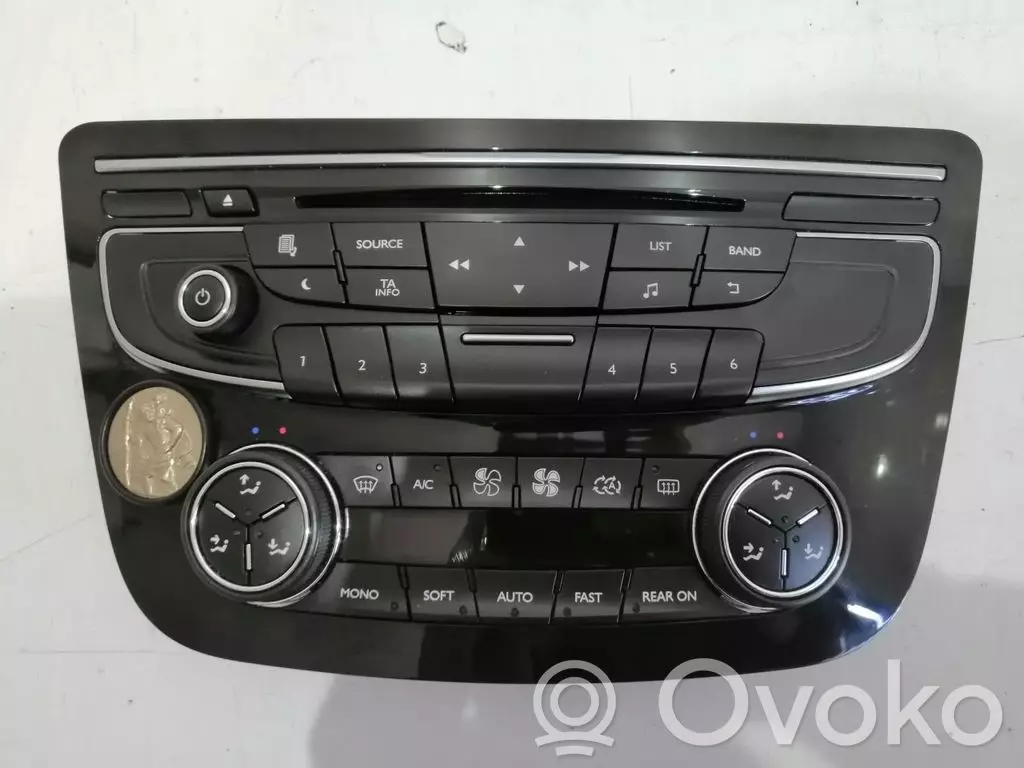 Peugeot 508 2017 Przełącznik / Przycisk otwierania klapy tylnej / bagażnika 98023795