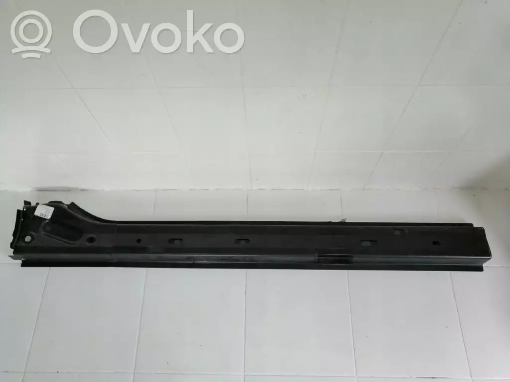 Volkswagen Golf VII 2013 Nadkole przednie