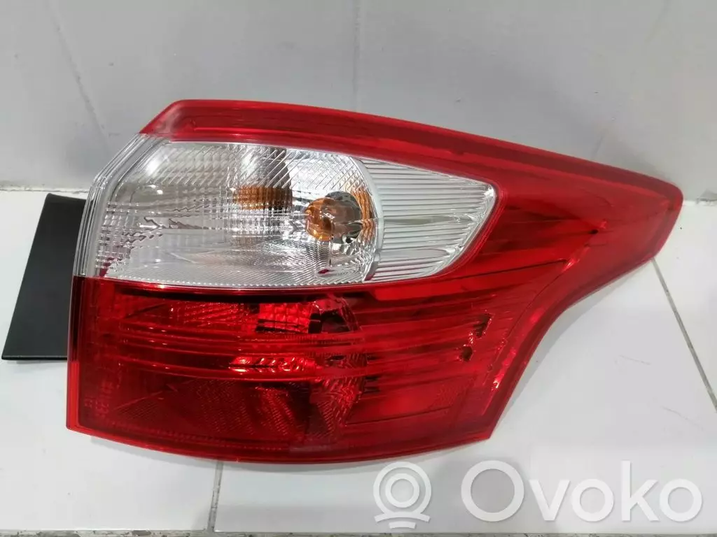 Ford Focus 2008 Lampa tylna BM51-134040-HG
