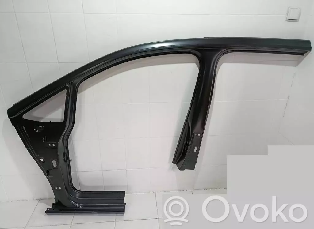 Volkswagen Touran II 2015 Bok karoserii 5TA809605A