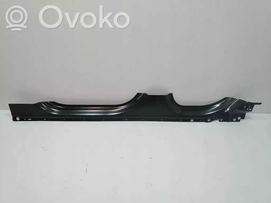 Jaguar XE 2015 Nadkole przednie T4N7859