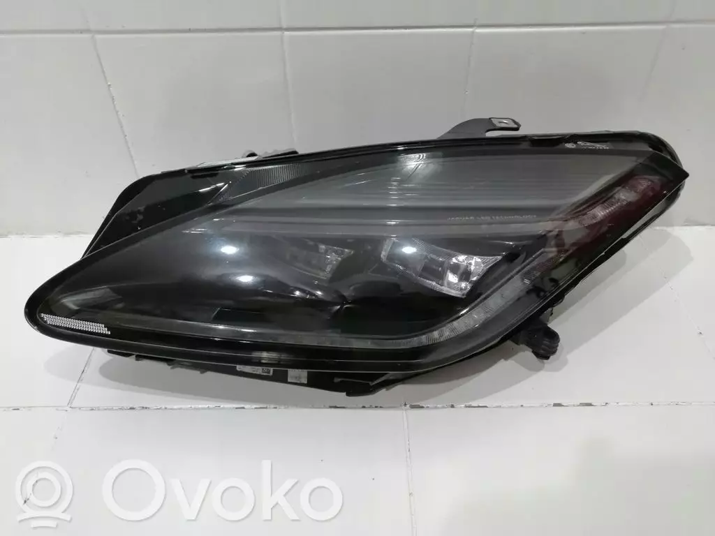 Jaguar E-Pace 2017 Lampa przednia M9C3-13W030-ED