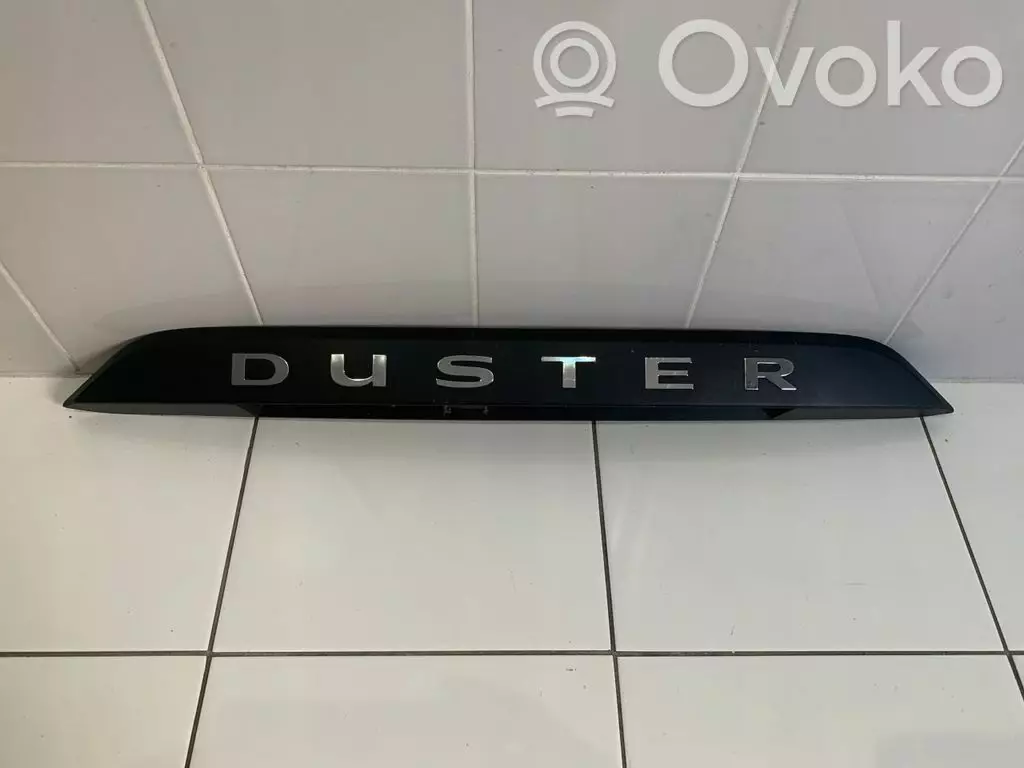 Dacia Duster II 2019 Listwa oświetlenie tylnej tablicy rejestracyjnej 848101807R