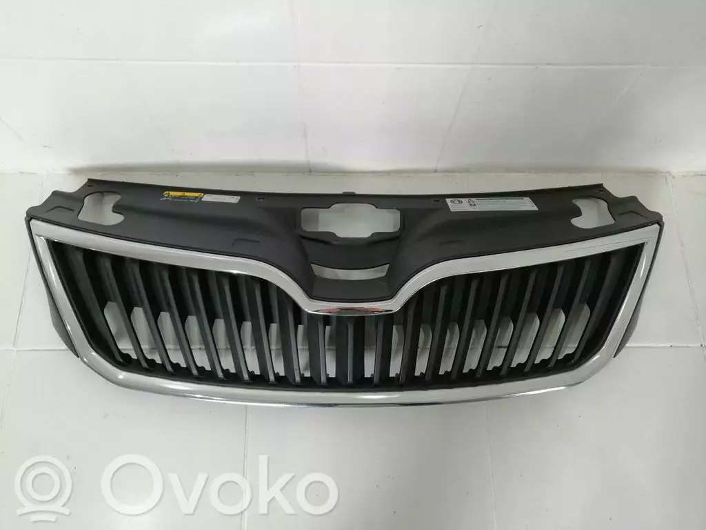 Skoda Rapid (NH) 2017 Maskownica / Grill / Atrapa górna chłodnicy