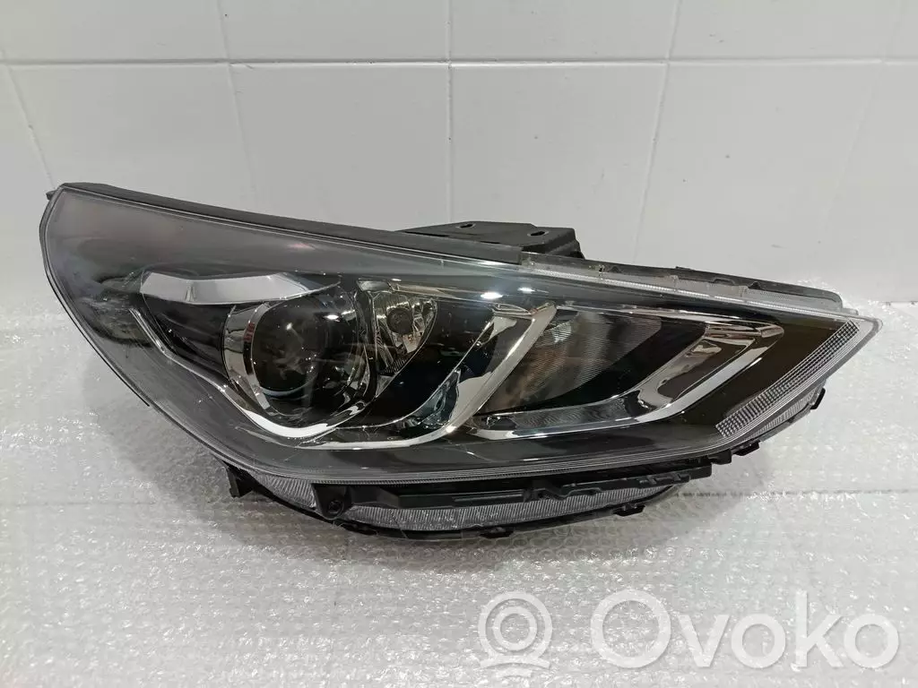 Hyundai i30 2022 Lampa przednia 92102G4510