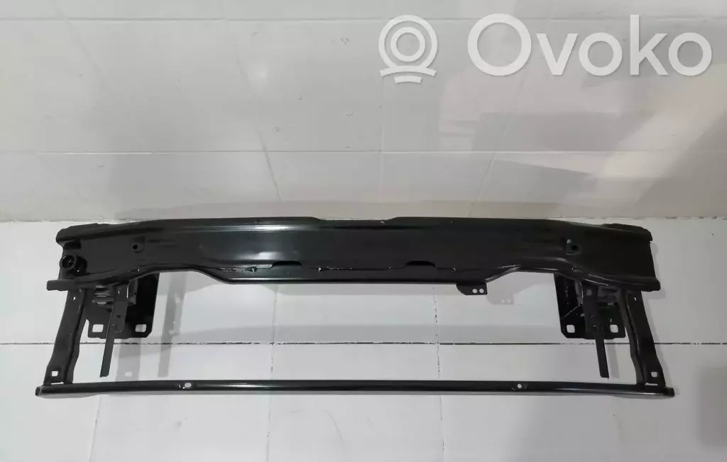Audi A3 8Y 2020 Poprzeczka zderzaka przedniego 8Y0807100