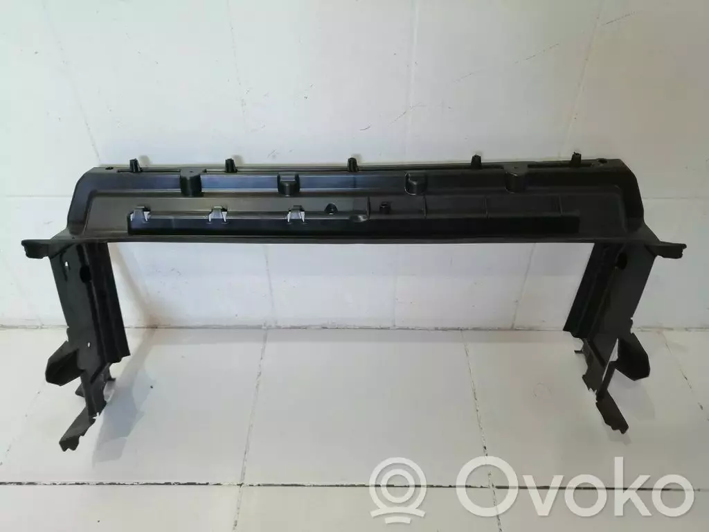 BMW 5 G60 G61 2024 Osłona chłodnicy 9883900