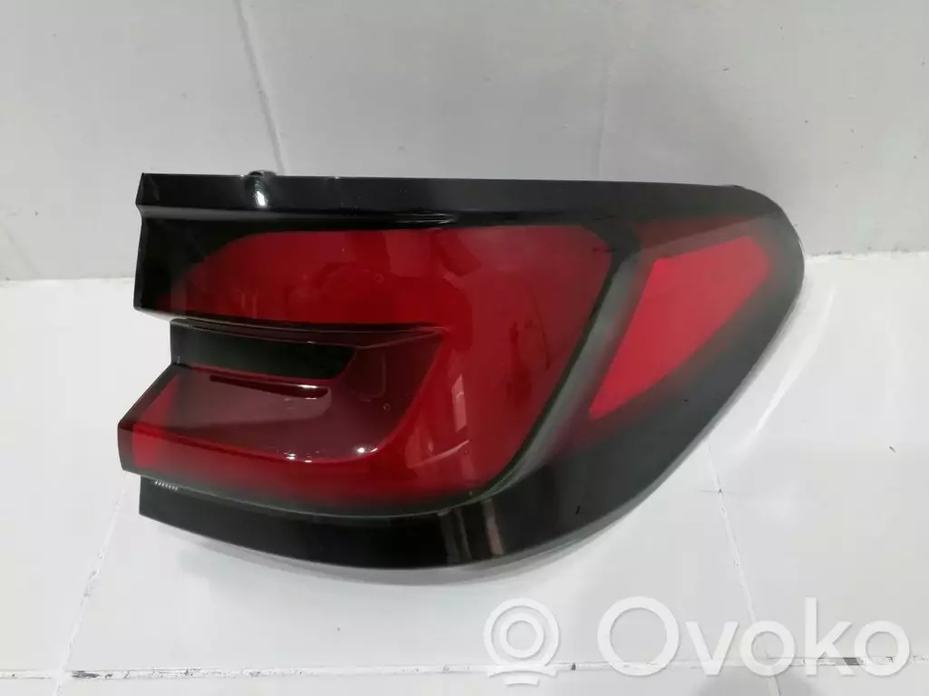 BMW 5 G30 G31 G38 2016 Lampa tylna 5A711B6-02