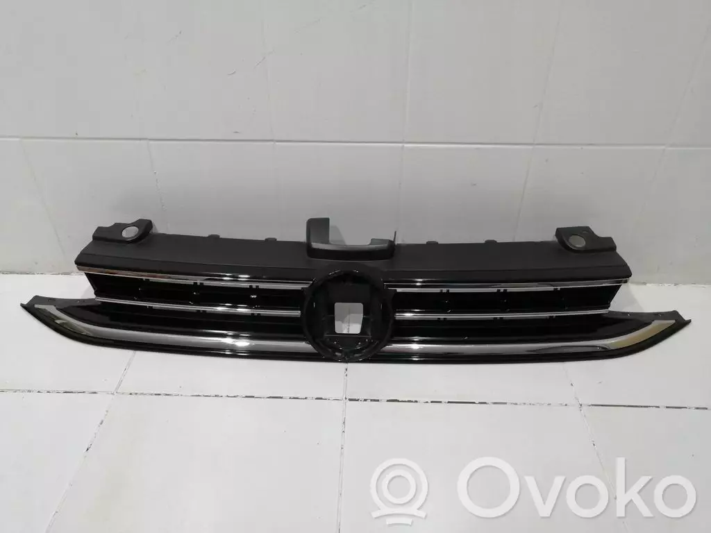 Volkswagen Golf Sportsvan 2017 Maskownica / Grill / Atrapa górna chłodnicy
