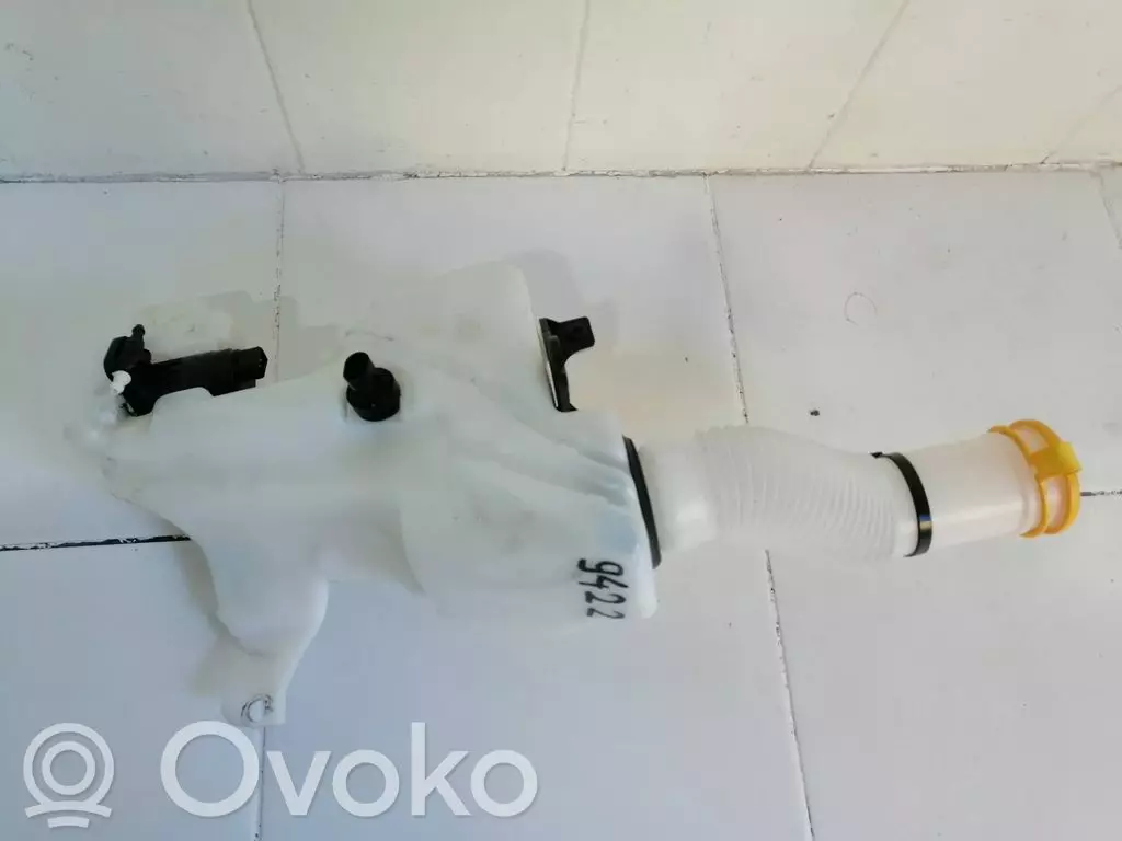 Fiat 500X 2015 Zbiornik płynu do spryskiwaczy szyby przedniej / czołowej B805