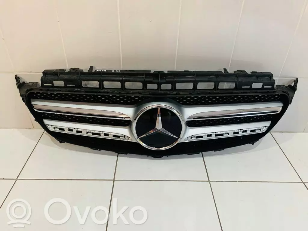 Mercedes-Benz E W213 2018 Maskownica / Grill / Atrapa górna chłodnicy A2138880123