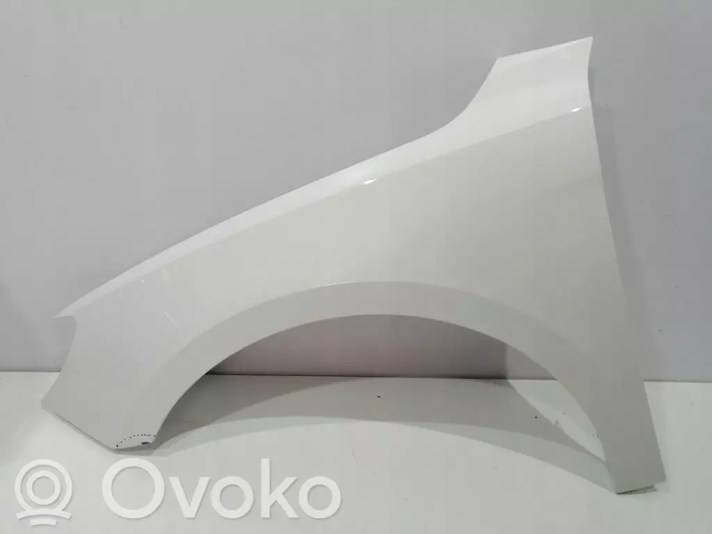Audi A1 2010 Błotnik przedni