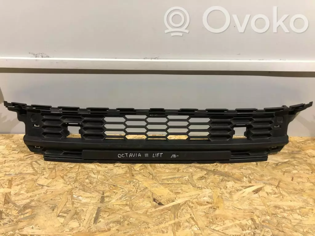 Skoda Kodiaq 2017 Kratka dolna zderzaka przedniego 565853677