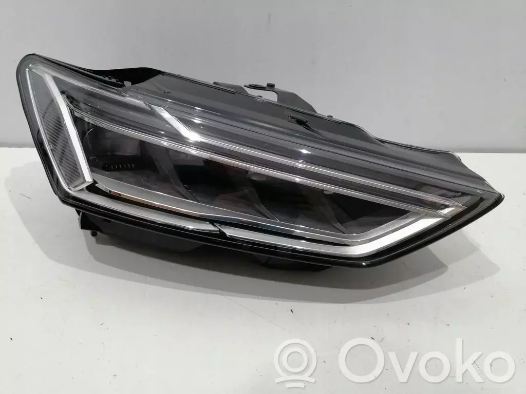 Audi A7 S7 4G 2018 Lampa przednia 4K8941034E