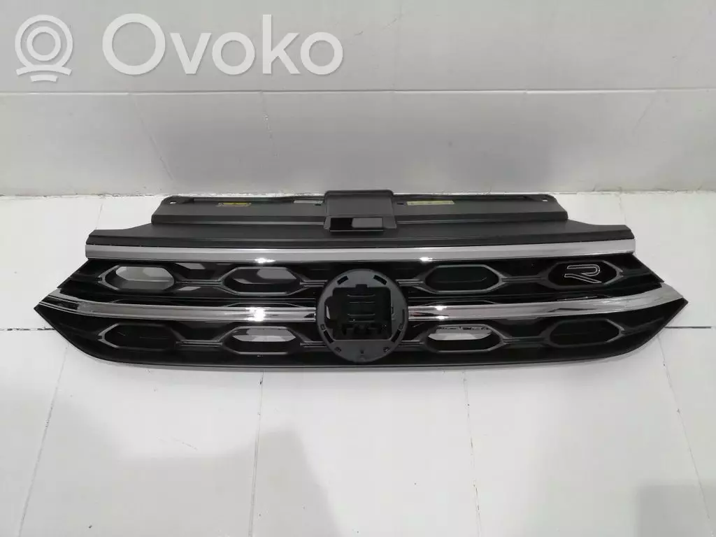 Volkswagen T-Roc 2017 Maskownica / Grill / Atrapa górna chłodnicy