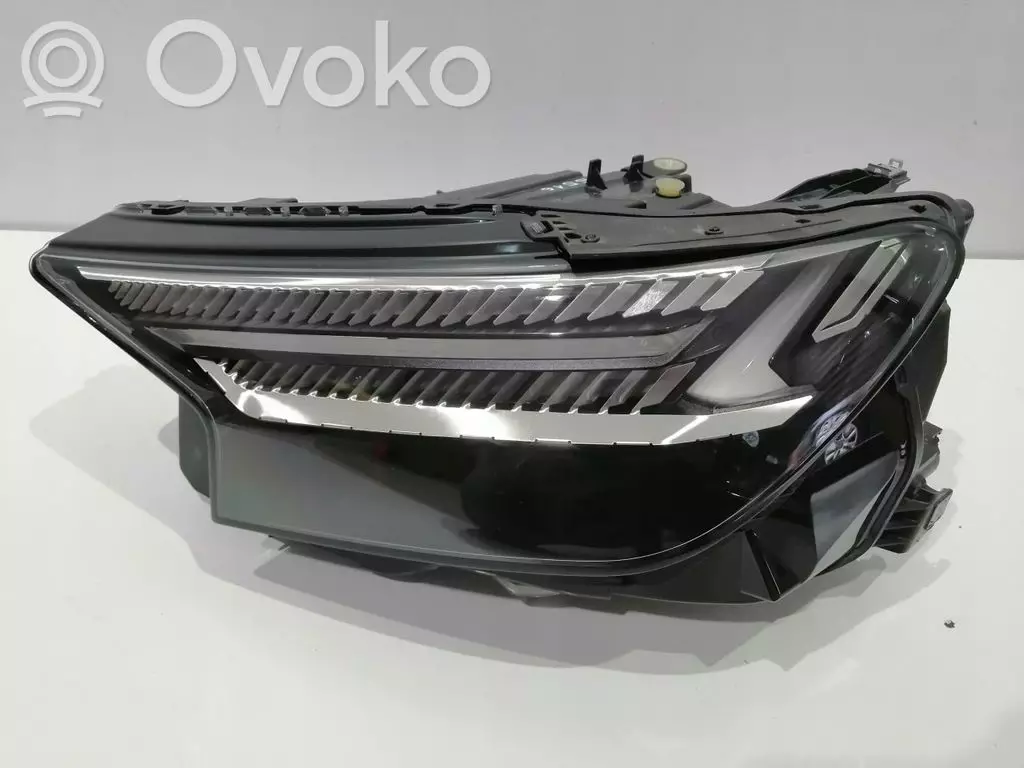 Audi e-tron 2017 Lampa przednia 89A941035