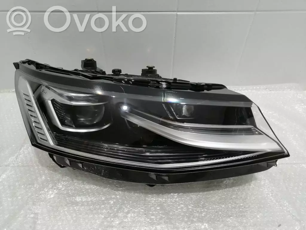 Volkswagen Multivan T7 2024 Lampa przednia 7T1941082E