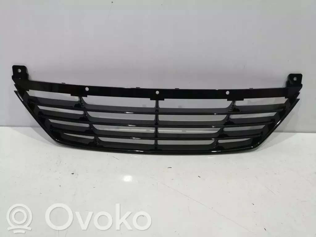Hyundai i20 (PB PBT) 2010 Kratka dolna zderzaka przedniego