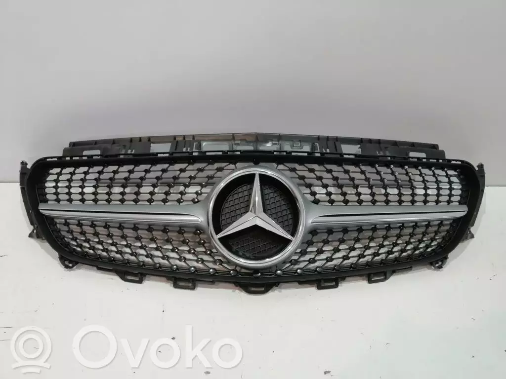 Mercedes-Benz E W238 2017 Maskownica / Grill / Atrapa górna chłodnicy