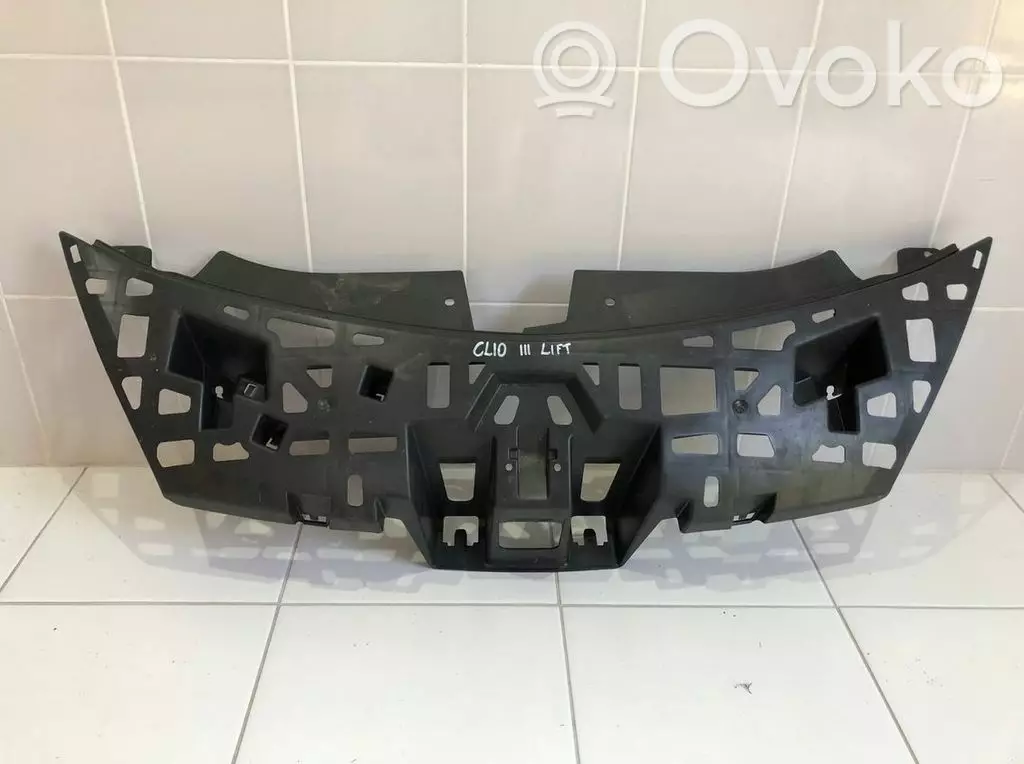 Renault Clio III 2010 Kompletny zestaw przedniej części nadwozia / karoserii 620364127R