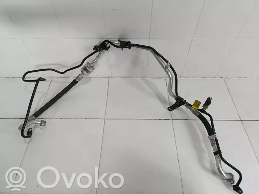 Peugeot 2008 I 2018 Wąż / Przewód klimatyzacji A/C 9825231580
