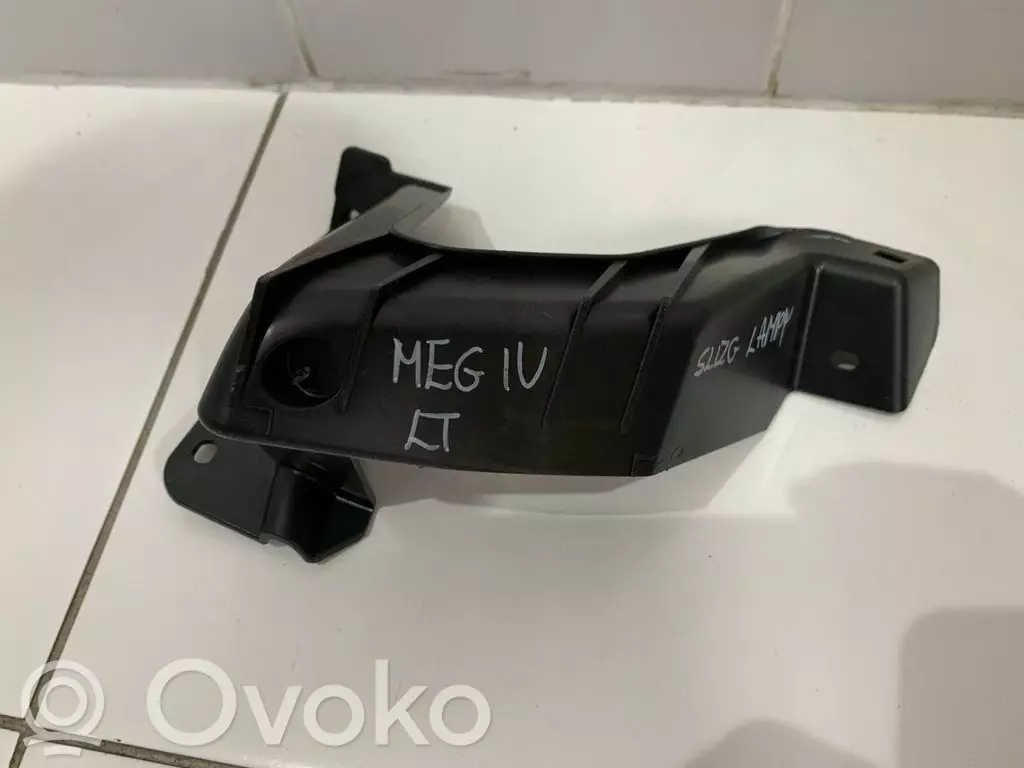 Renault Megane IV 2016 Uchwyt / Mocowanie zderzaka tylnego 852248678R