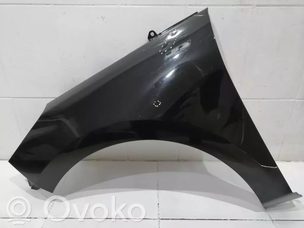 Ford Fiesta 2020 Błotnik przedni