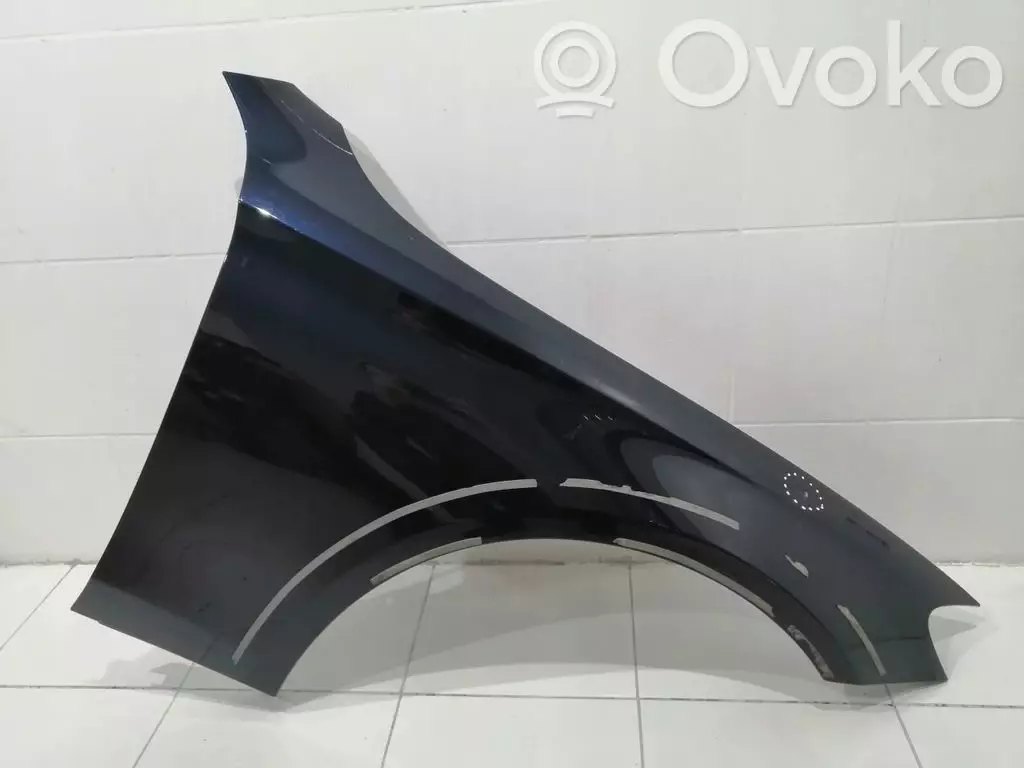 Mercedes-Benz E W213 2016 Błotnik przedni
