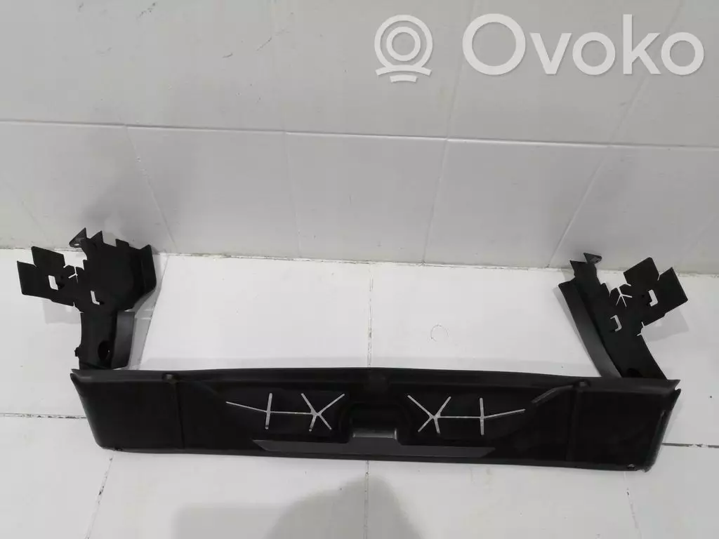 BMW X5 G05 2018 Wlot / Kanał powietrza intercoolera