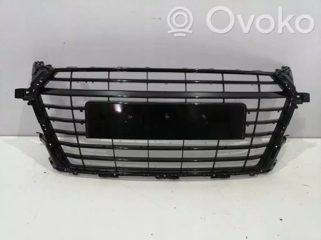 Audi TT TTS RS Mk3 8S 2014 Maskownica / Grill / Atrapa górna chłodnicy 8S0853651Audi