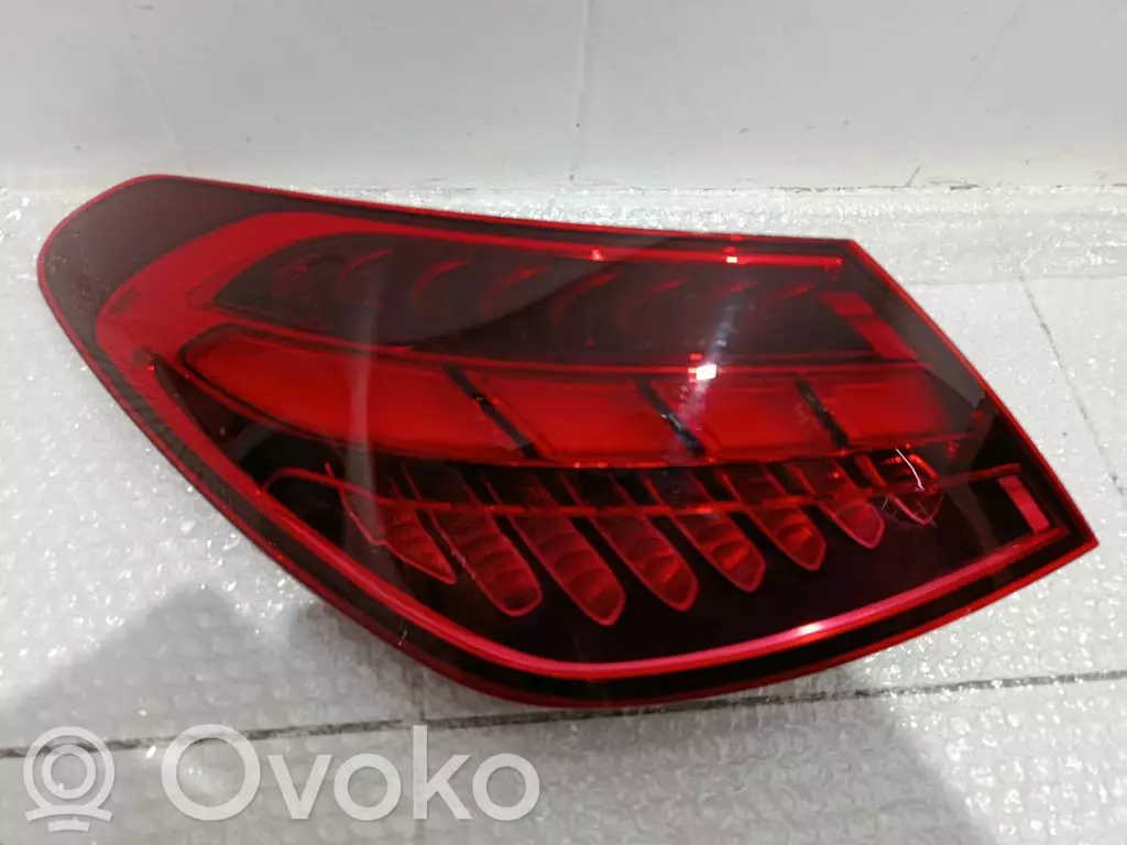Mercedes-Benz C W206 2025 Lampa tylna A2069069900