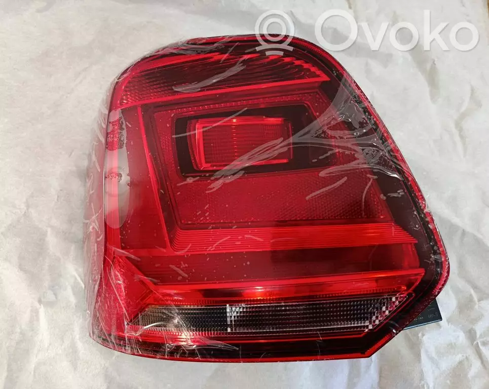 Volkswagen Polo V 6R 2024 Lampa tylna 6C0945095K