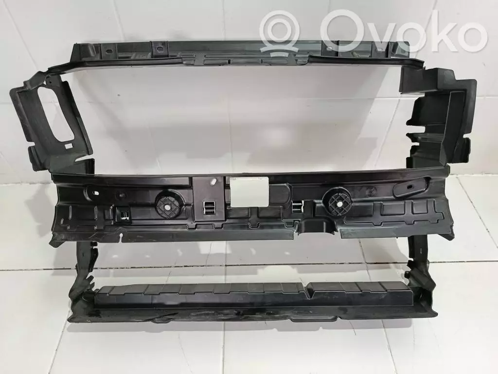 BMW 4 G22 G23 G24 G26 2020 Wlot / Kanał powietrza intercoolera 8738855
