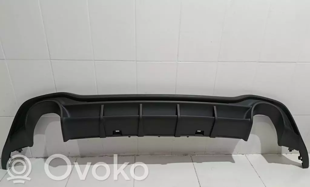 Volkswagen Golf VIII 2020 Zderzak tylny 5H6807568G